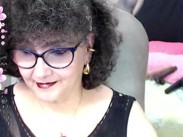 Offline cataleya-mom on BongaCams