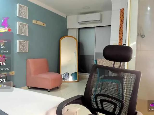 BongaCams Charlotte-xoxo is Freechat Charlotte-xoxo — oft touches, deep eye contact, confident energy, and that spark you feel when the connection is real. I love when someone knows how to take their time, make me smile, and build the tension slowly until it feels impossible to resist