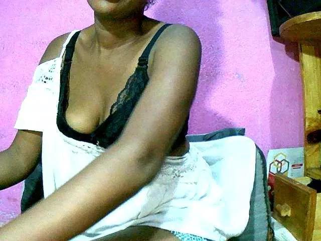 Offline Chellah01 on BongaCams