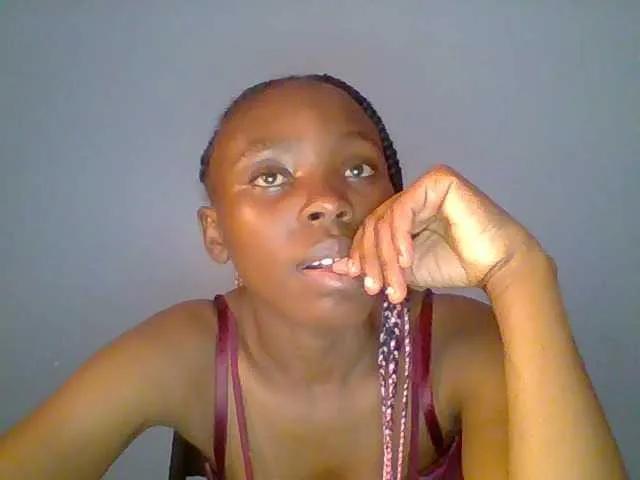 Offline chocolate-brownie on BongaCams