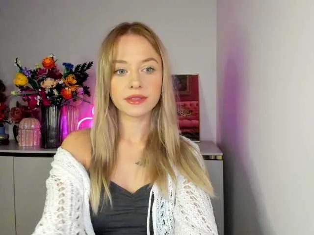 BongaCams CindyGlam is Freechat CindyGlam — I'm ready to dive into the ultimate kinky action. Do you have a special fetish? Reveal it to me, so we can go wild. I'm open to experiments, it's always great to try something new. I like to tease and seduce. I love seeing what effect I have on men....