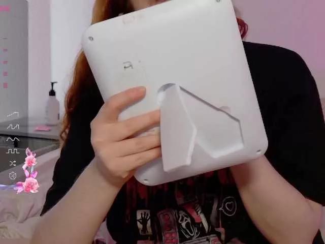 Offline cinnabongirl on BongaCams