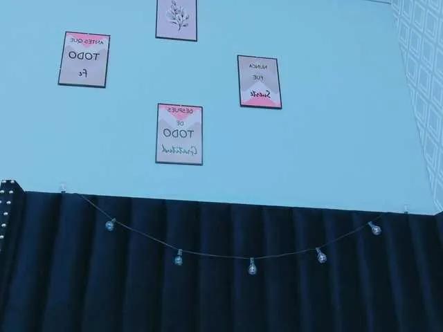 Freechat colombiamommy on BongaCams