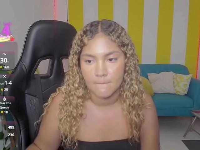 Offline cristalwar on BongaCams