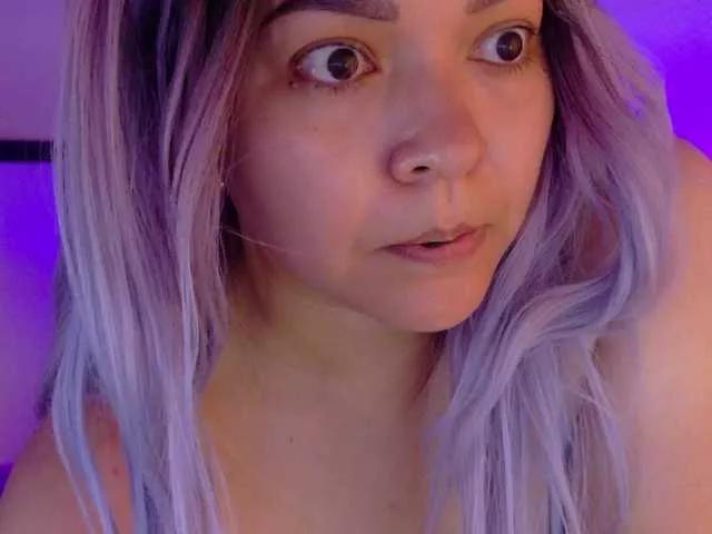 Offline Cuckold-lover on BongaCams