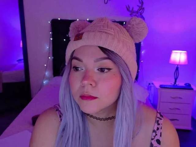 Offline Cuckold-lover on BongaCams