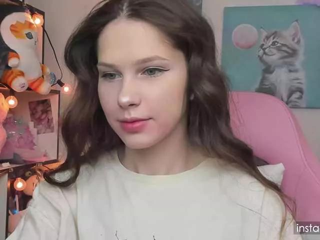 Offline Cuterori on BongaCams