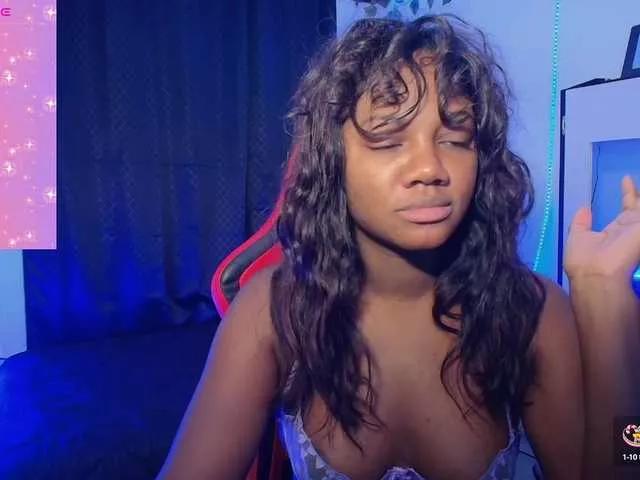 Offline Daphnewa5808 on BongaCams