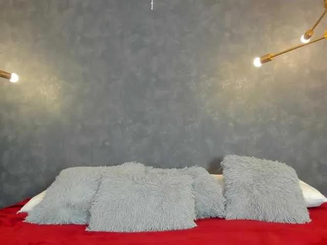 Offline dayra-angels on BongaCams