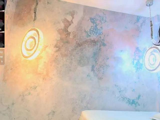 Offline deboraortiz on BongaCams