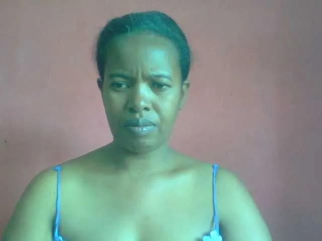 Offline Edwiga on BongaCams