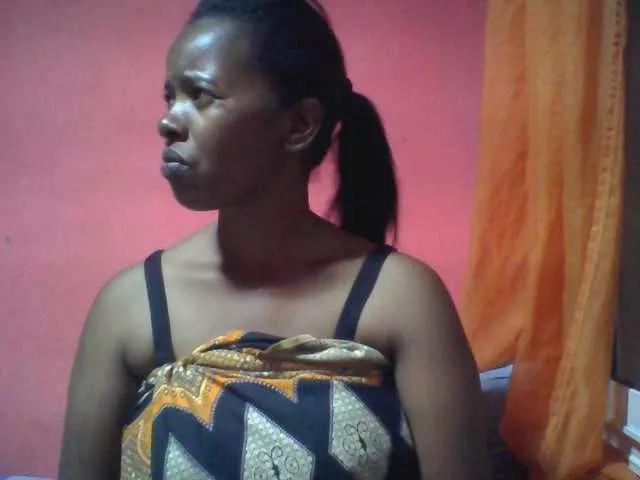 Offline Edwiga on BongaCams