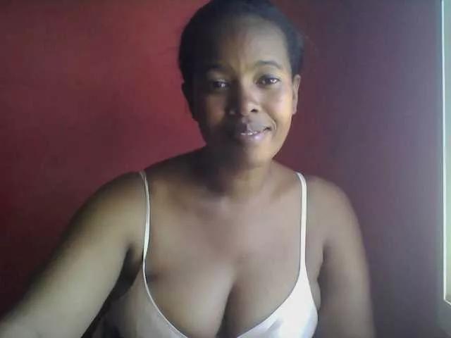 Offline Edwiga on BongaCams