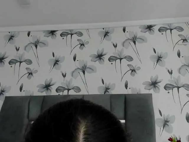 Offline Ehotloveaxxx on BongaCams