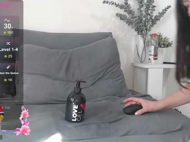 Offline ElviraMilf on BongaCams