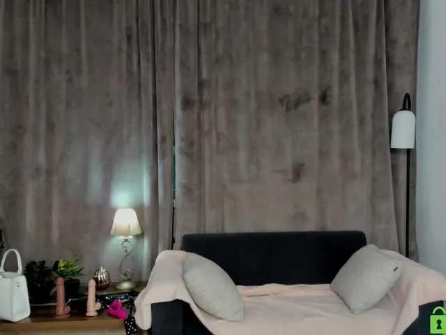 BongaCams EmilyBlare is Freechat EmilyBlare — Body odor, dominance, seduction and long foreplay, your generosity turns me on, you can't stop