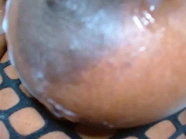 BongaCams Emilyht is Freechat Emilyht — I love using my sex toys, I have many since I am a big fan of toys; The Squirt are very satisfactory for me, they drive me crazy as well as oil and anal plug