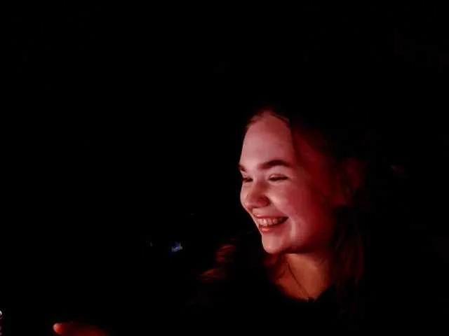 Offline EmiRisse on BongaCams