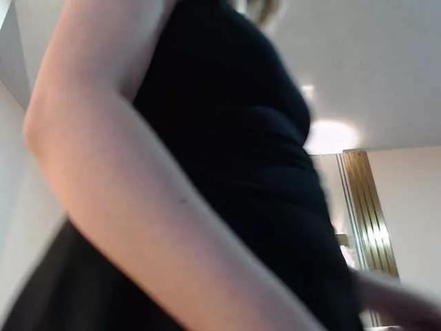 Freechat Emma-Blonde on BongaCams