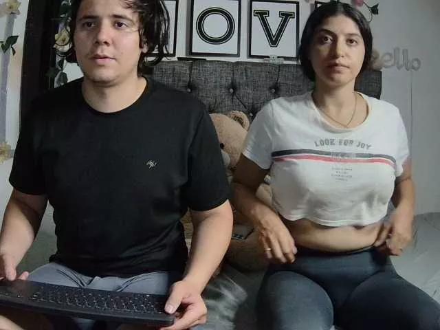 Offline Emy23Jack23 on BongaCams