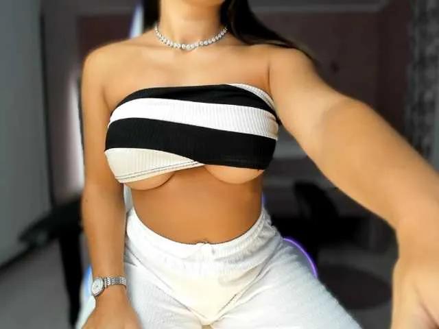 Freechat evellineeva1 on BongaCams