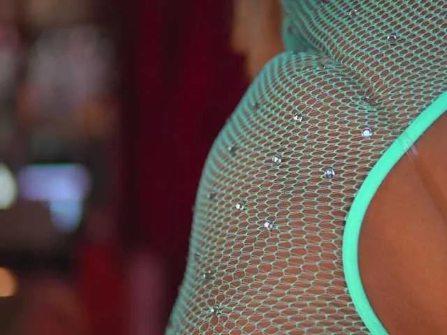 Offline EvelynEvyy on BongaCams