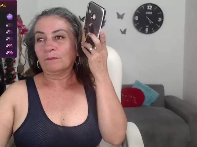 Offline Evil-neighbor on BongaCams