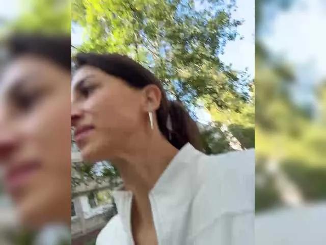 Offline EwaBrown on BongaCams