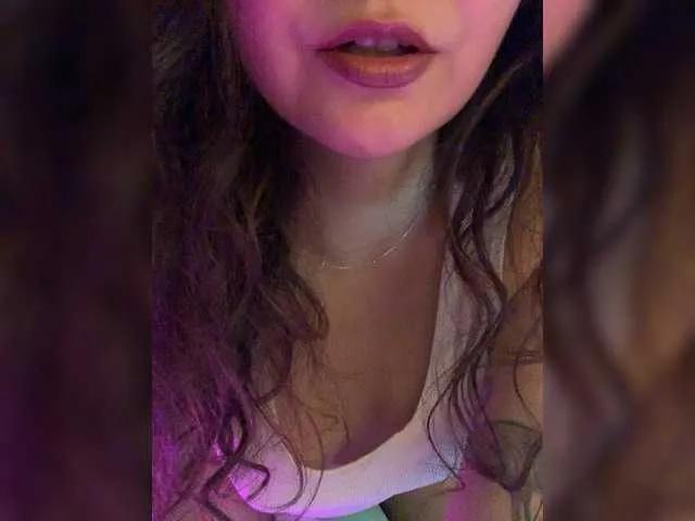 BongaCams FeeBee is Freechat FeeBee — Gentle kisses, sensual touches, your hot breath on my skin... When you know how to please me...