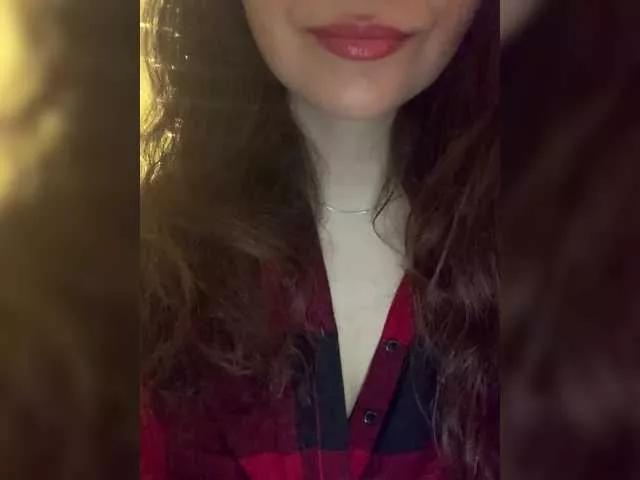 Offline FeeBee on BongaCams