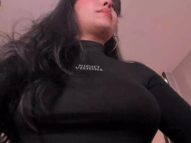 Offline FernandaX1 on BongaCams