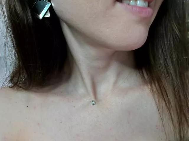 Offline firstMaja on BongaCams