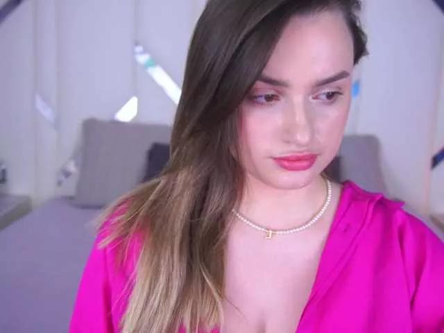 Offline FloraGreys on BongaCams