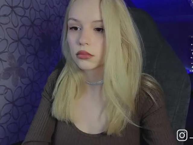 Freechat fymryn on BongaCams