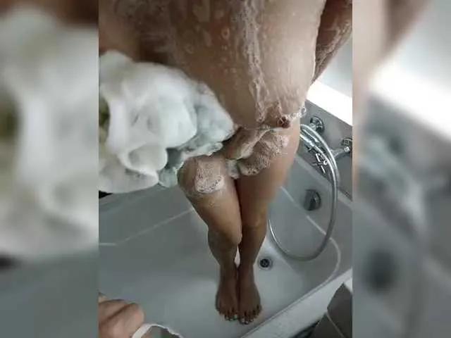 Offline Gerda-and-Kai on BongaCams