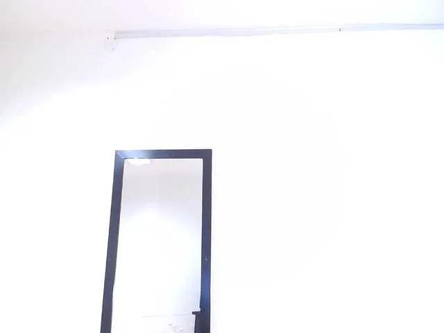 Offline goldenn-ass on BongaCams