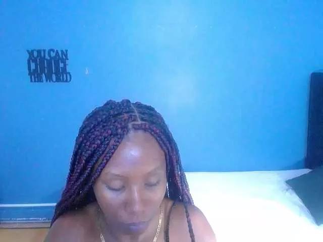 Offline goldenn-ass on BongaCams