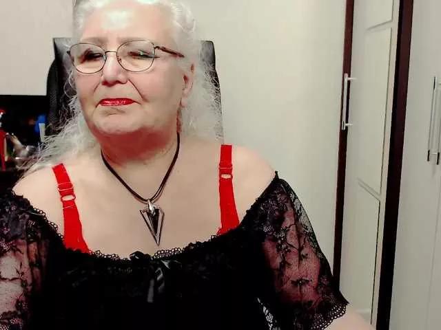 Offline grannywants on BongaCams