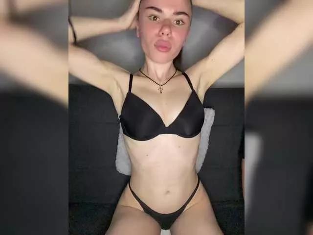 Offline Gummy-Bears on BongaCams