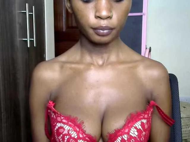 hippyshanice on BongaCams 