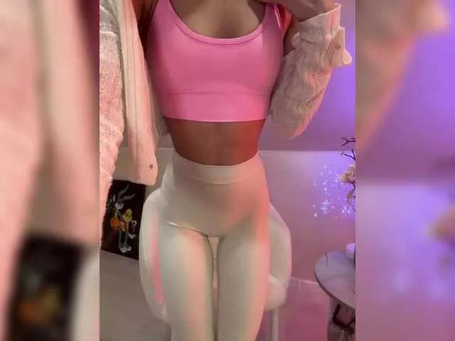 Offline HollyPolly111 on BongaCams