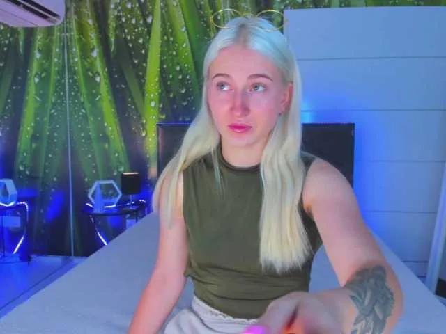 HollyTaillor on BongaCams 