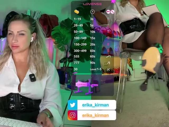 Offline HomePussy1 on BongaCams