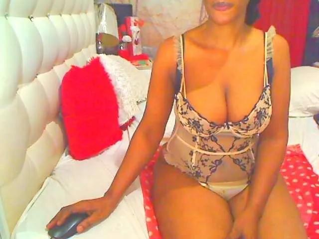 Offline HOTLILLIE on BongaCams