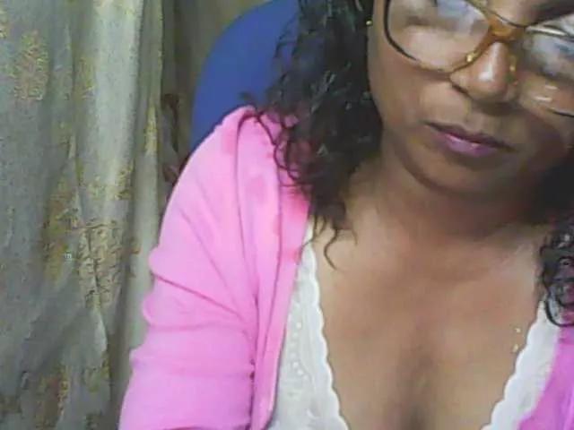 Freechat hotmomsexy on BongaCams
