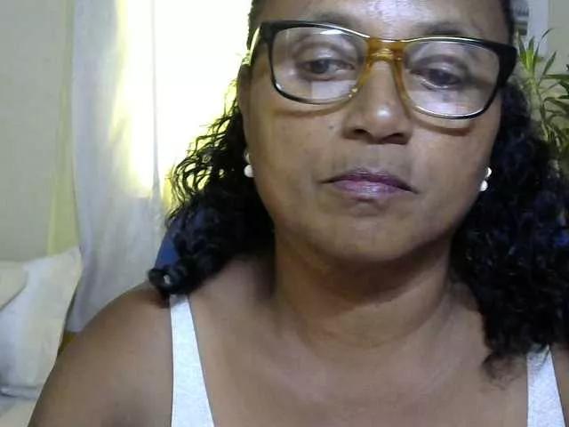 Freechat hotmomsexy on BongaCams