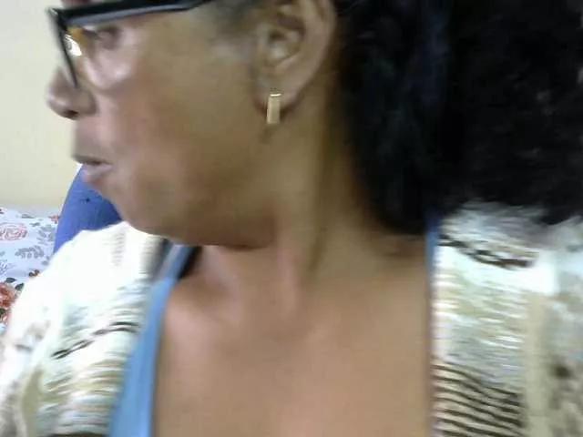 Freechat hotmomsexy on BongaCams