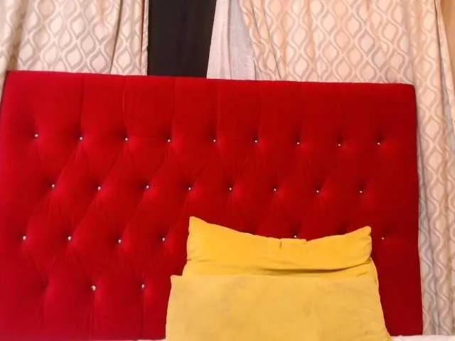 Offline Hotsexyberry21 on BongaCams