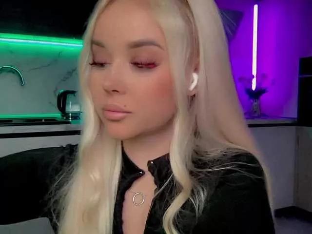 Offline In-your-fucking-mind on BongaCams