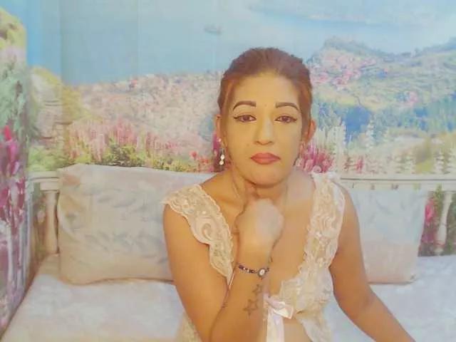 Freechat indianaqua on BongaCams